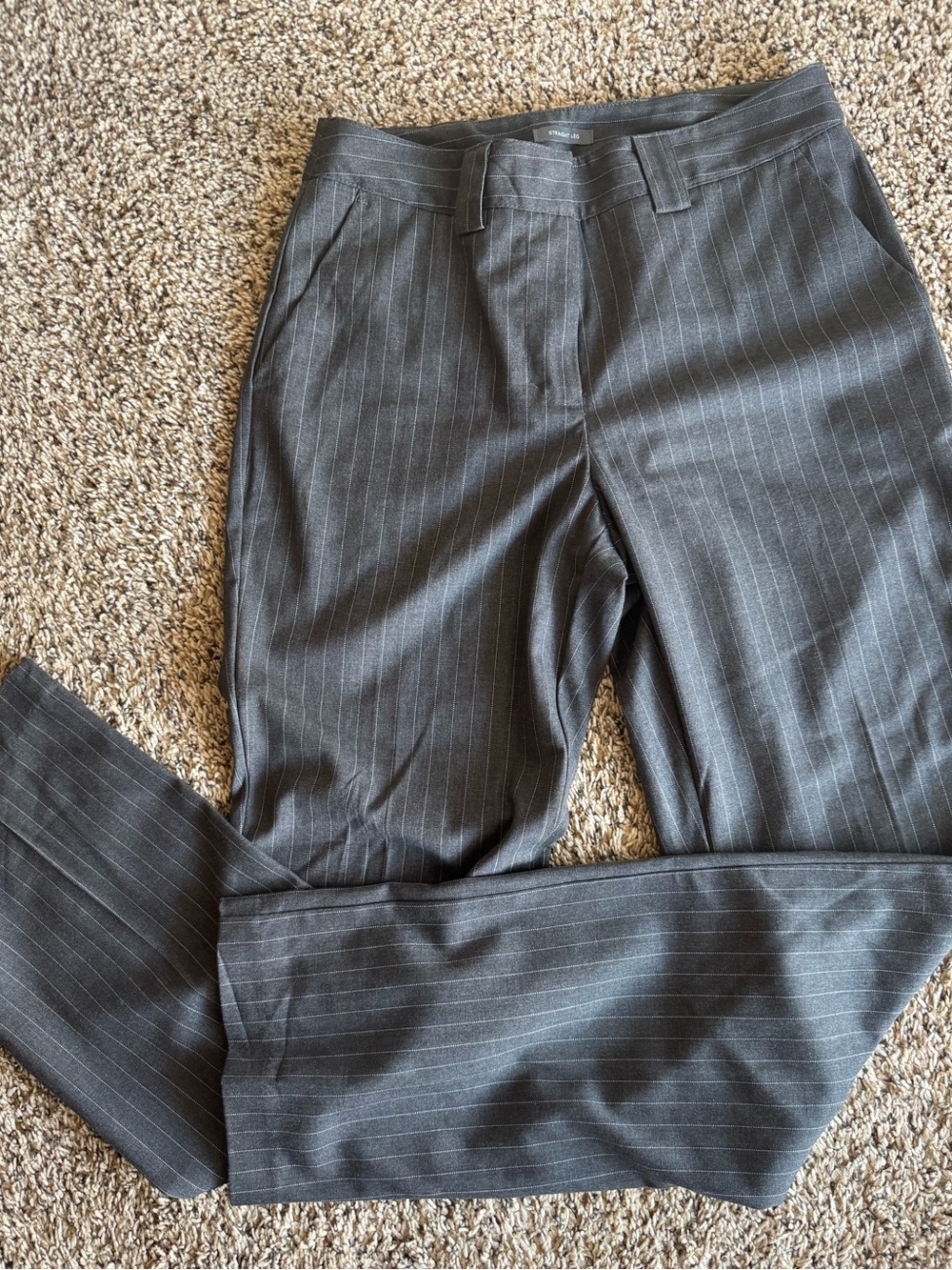 Worthington women’s Charcoal Pinstripe Dress Pants size 4 NWOT